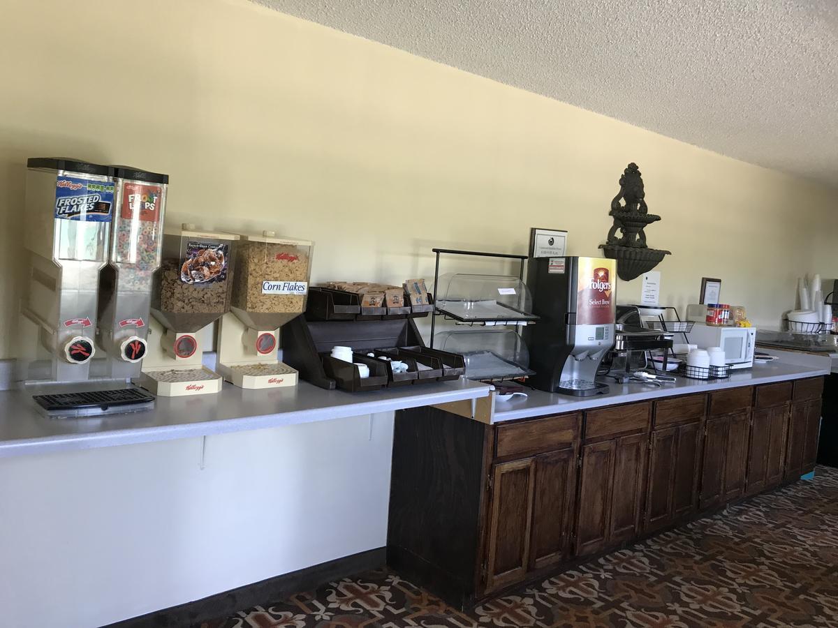 Motel Clairmont & -